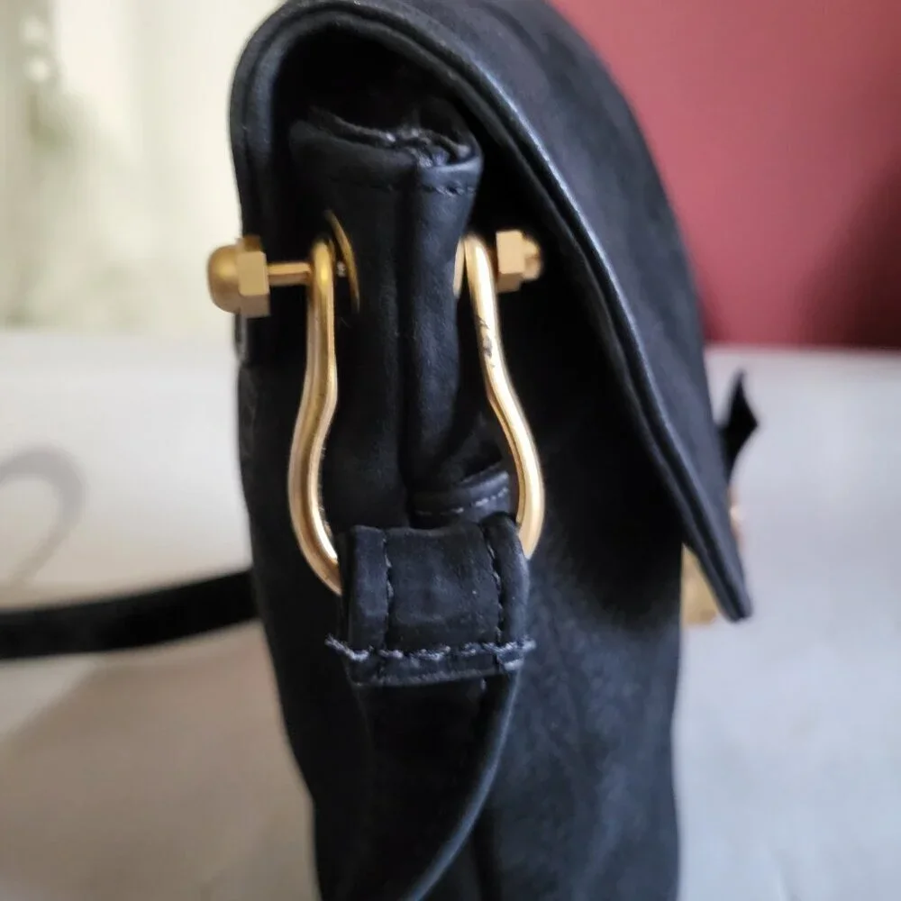 VINTAGE PARK AVENUE INTERNATIONAL BLACK LEATHER SUEDE CROSSBODY BAG